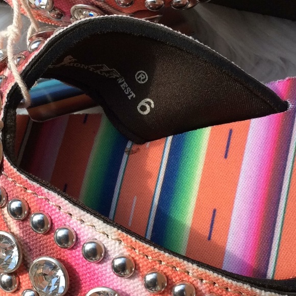 Serape Sandals 6 & 11 - Picture 4 of 11